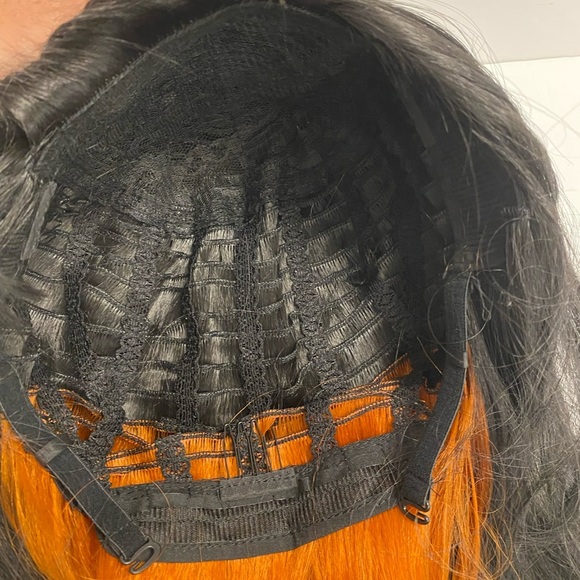 Black and orange wig - Picture 8 of 11